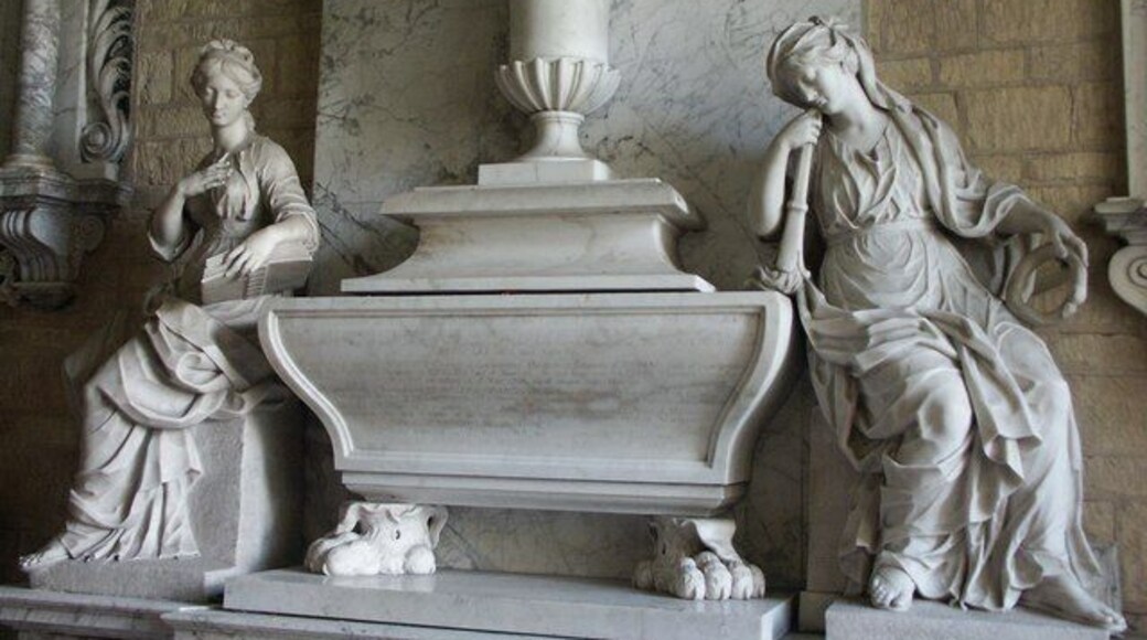 Interior of St Michael & All Angels, Heydour