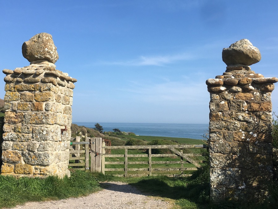 Walk towards St Catherine’s Lighthouse