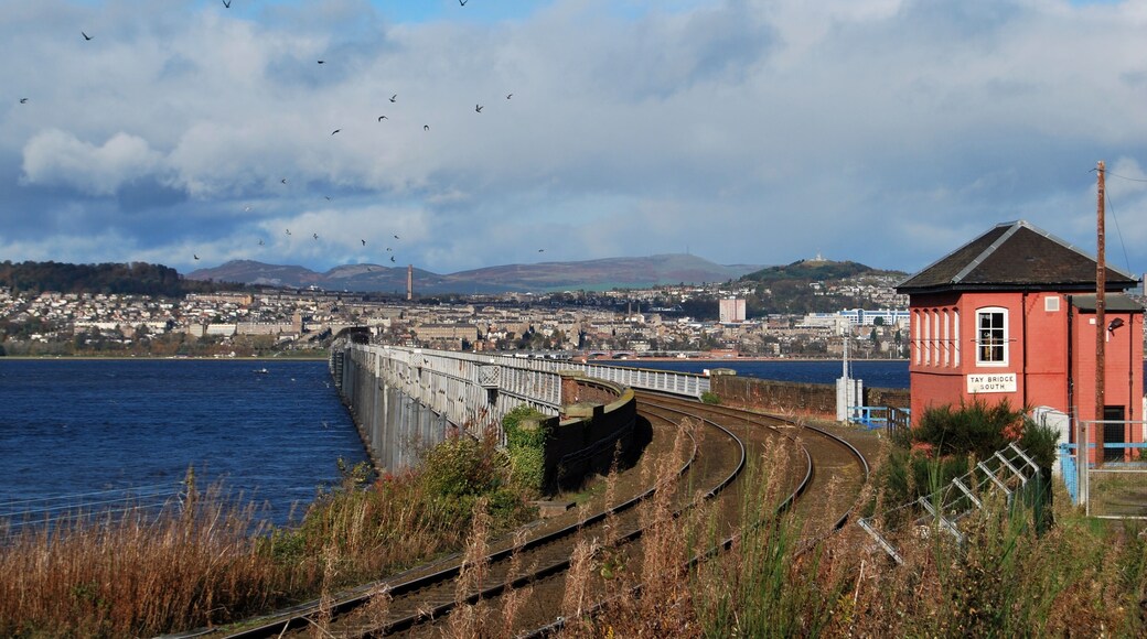 Tay Rail Bridge from south end