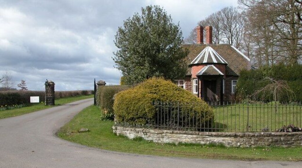 Burnt Lodge, Much Dewchurch. Roadside lodge to the west of Much Dewchurch.