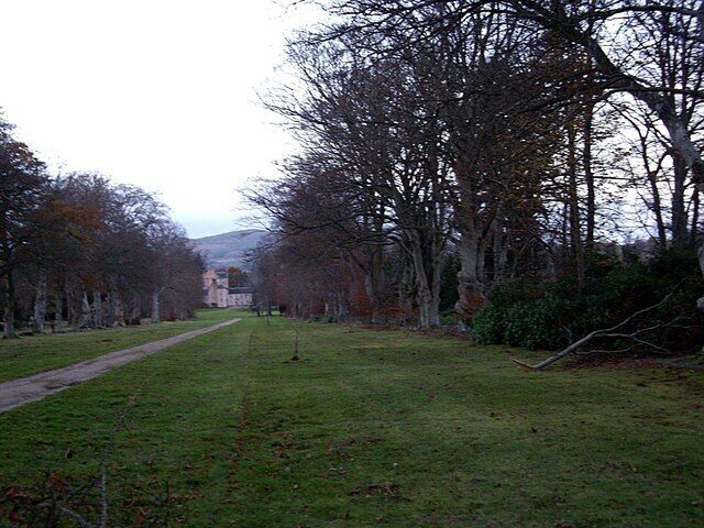 Drive to House of Monymusk