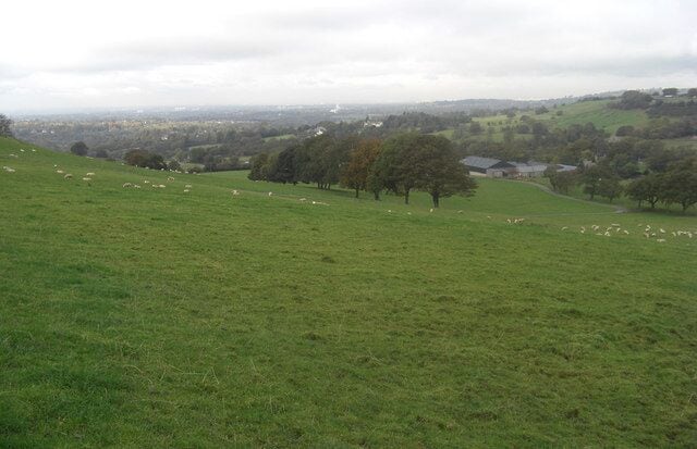 Farmland north of Mellor View from the bridleway linking Horsepool to Mellor Hall Farms.
