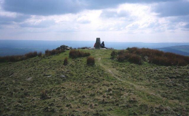 Foel Cwmcerwyn. Highest point in Pembrokeshire (536m), and the Preseli range. Looking south.