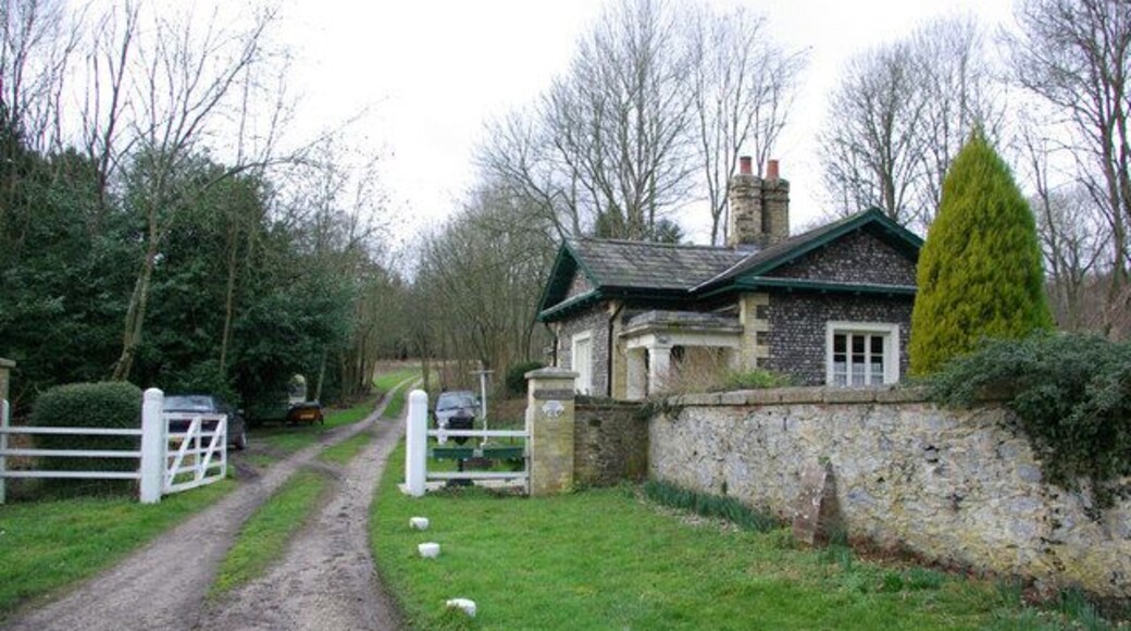 Arundel Lodge The lodge is for one of the entrances to Dale Park.
