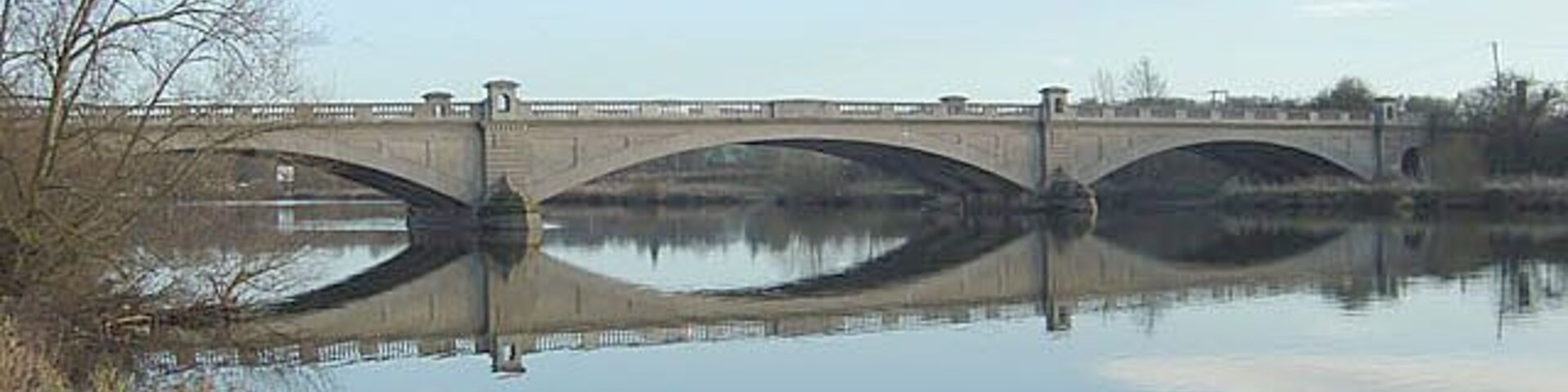 Gunthorpe Bridge from the west This view shows the graceful lines of the bridge with its relatively low rise arches.