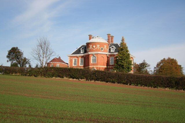 The Hut 20th century mansion in classical style, north of Lowdham