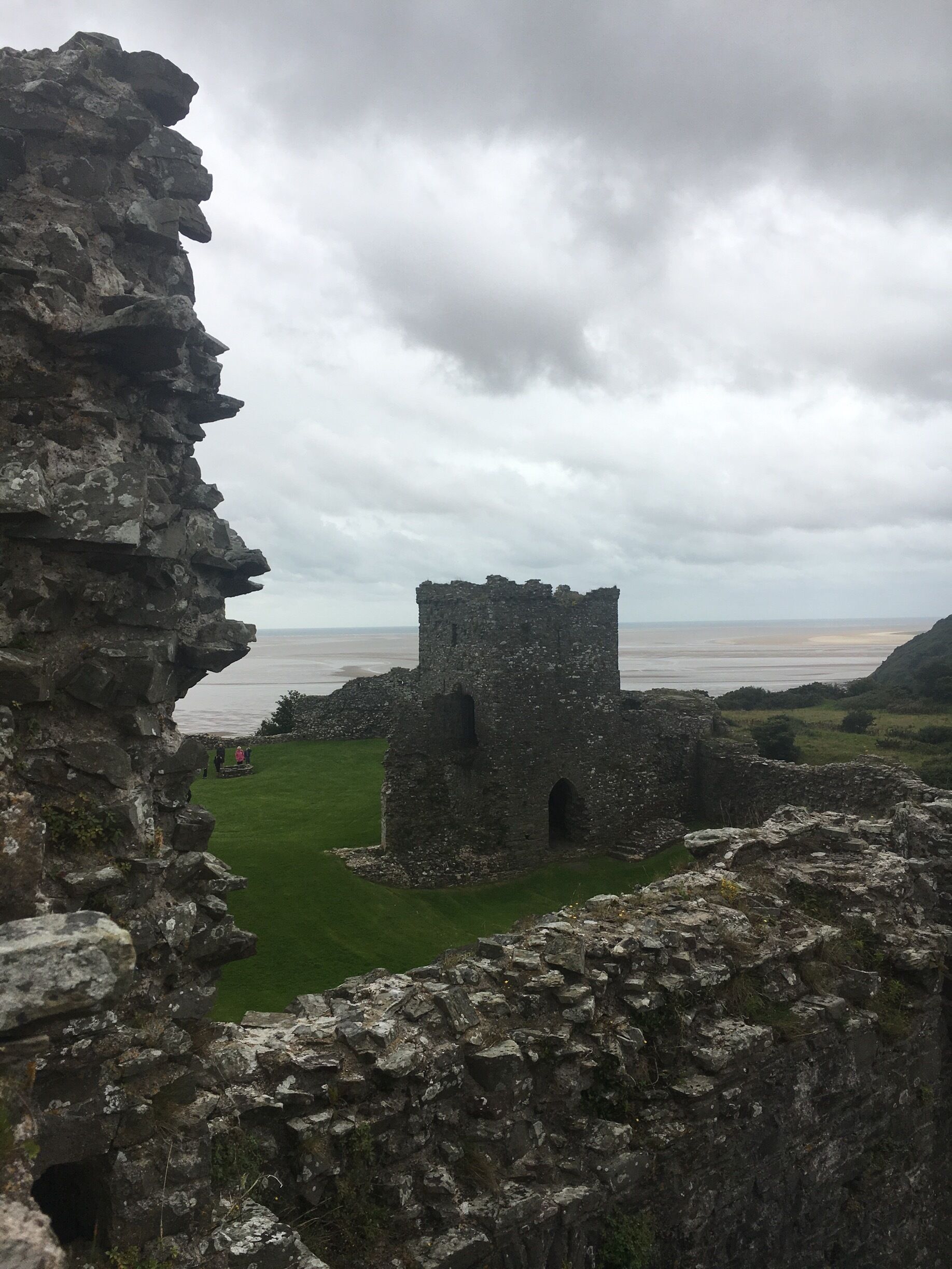An impromptu trip to Llansteffan castle this morning, beautiful views! 