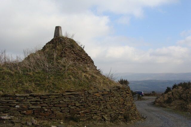 Triangulation point This seems to have been specially constructed!