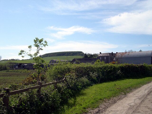 Llwyncrwn North Farm road