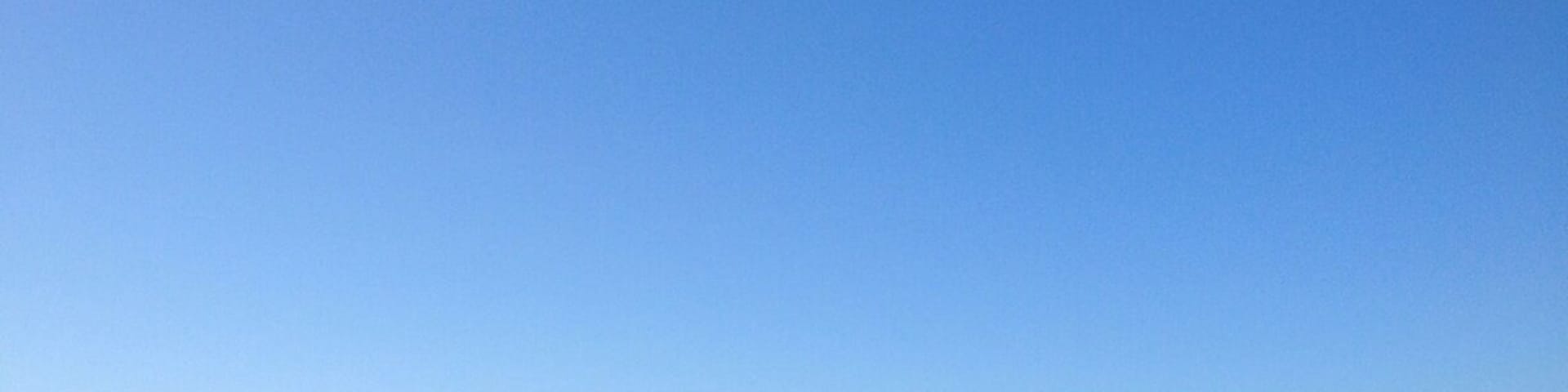 Rhossili beach is so beautiful! Hoping to make it there for a weekend trip again this year! :)