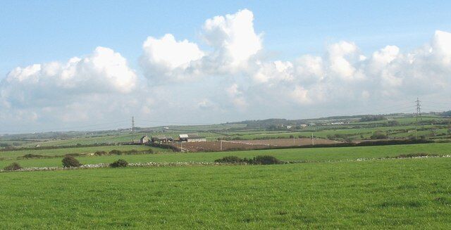 View east across farmland to Tremoelgoch Farm