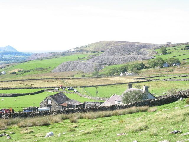 Castell Caeronwy. A small holding on the moorland edge. The name Castell Caeronwy comes from a nearby Iron Age fortlet.