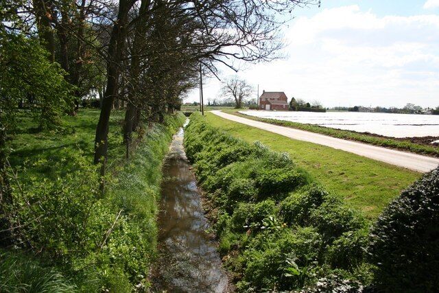 Churchway. Churchway and dyke by the Old Rectory at Benington Sea End.