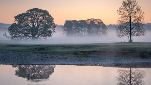 The small town of Lazonby in Cumbria is one of the lesser known but most picturesque places in the county and is a great place to photograph some early morning mist.
#LocalSecrets #Cumbria #England
