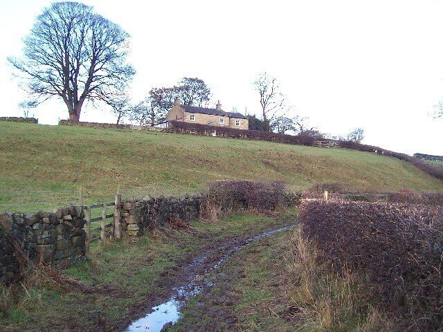 Appleby Lane Unmetalled. Green Lane west of Beckmeetings Farm, a veritable quagmire. Perhaps it is better to have them under tarmac after all. See SE2173