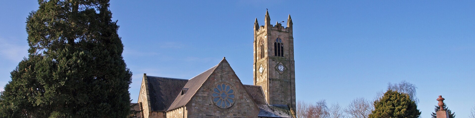 St. Maurs-Glencairn Parish Church, Kirktoun Surrounded by many old grave stones.
