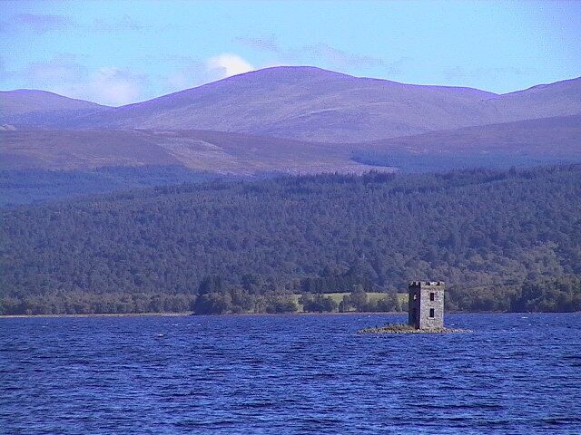 Eilean nam Faoileag crannog and Loch Rannoch.