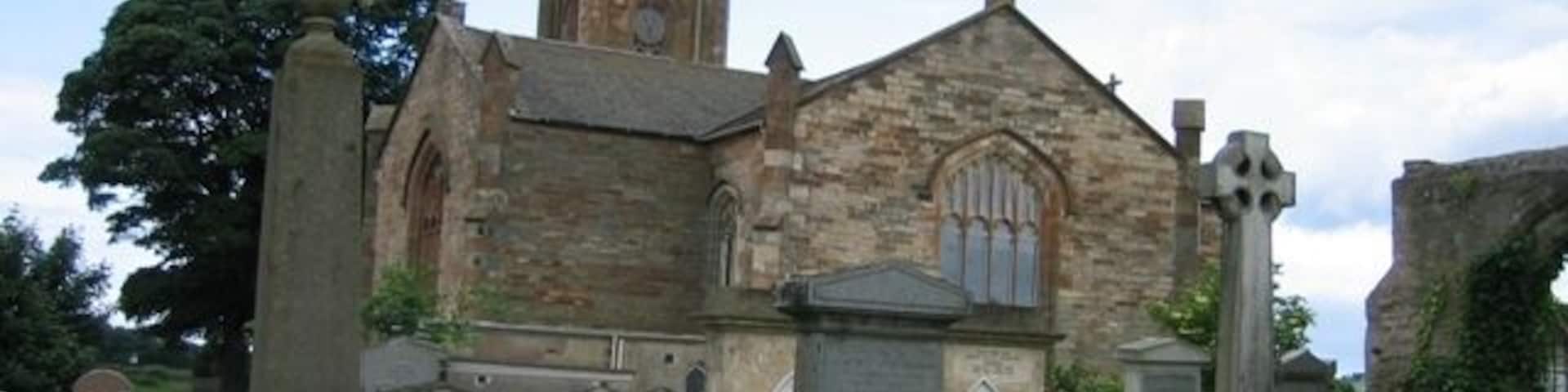Kilconquhar Church Kilconquhar church and churchyard from the south east showing some of the ruin of the Old Kilconquhar Church ruin, and impressive memorials.