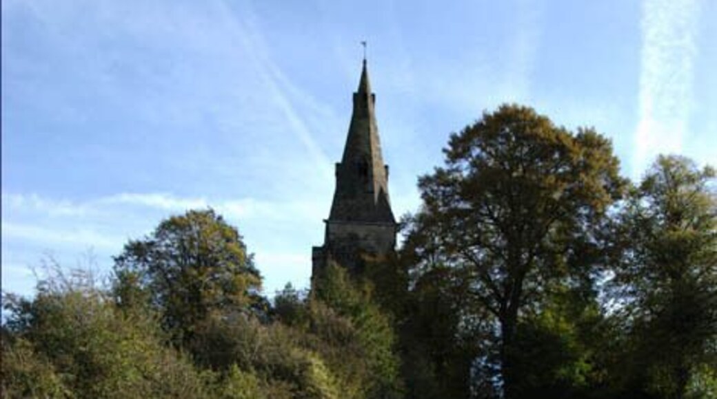 Footpath to Horsley church This paved footpath leads up to Horsley church and village, from the direction of Holbrook and Lower Kilburn.