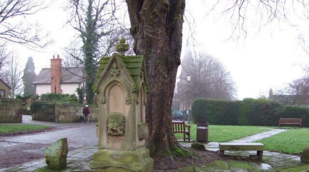 Horsley Fountain One of three fountains constructed bringing piped water to Horsley village in 1864, the water was pumped from the stream near Coxbench using a hydraulic ram. Donated by Rev Hervy Willmot Sitwell, this one is named Sophia after his wife. The fountain was restored in 1998.