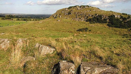 Hume Craigs Rocky outcrops on the northwest side of Hume village.