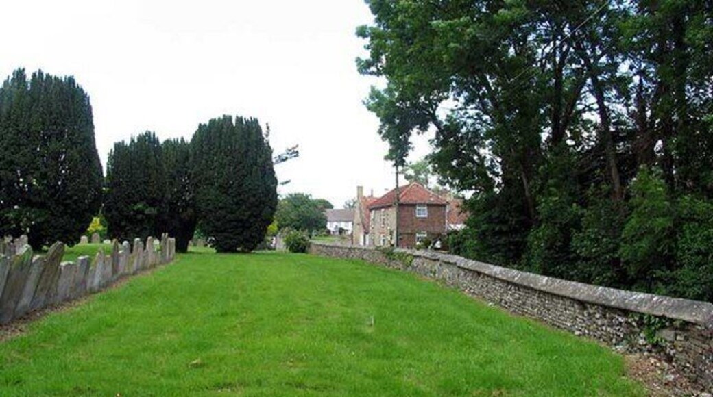 St James, Hockwold cum Wilton, Norfolk - Churchyard