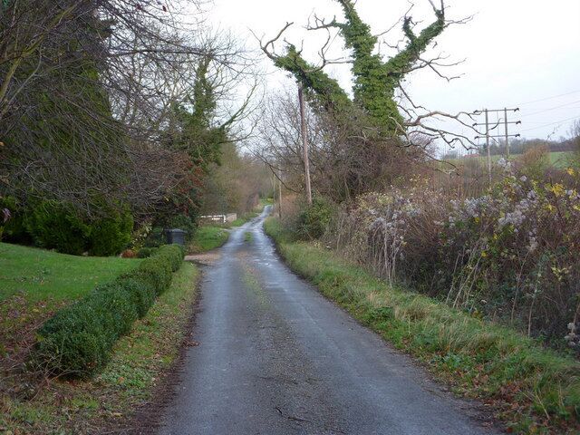 Looking along Fen Lane A dead end road up a little valley south of Hitcham.