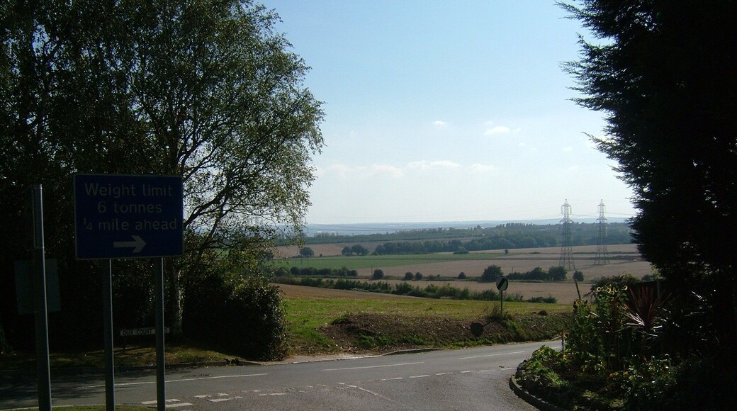 High Halstow is a village on the Hoo peninsula in Kent. Dux court Road. View towards the Medway estuary. Camera location 51° 26′ 53.16″ N, 0° 33′ 36.36″ E View this and other nearby images on: OpenStreetMap - Google Earth 51.448100; 0.560100