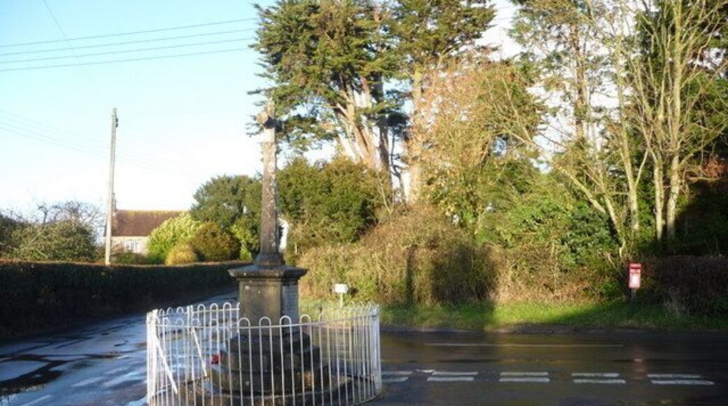 Hazelbury Bryan: war memorial This war memorial is at the junction of Water Knap and Pidney Hill. To the right is 1133758.