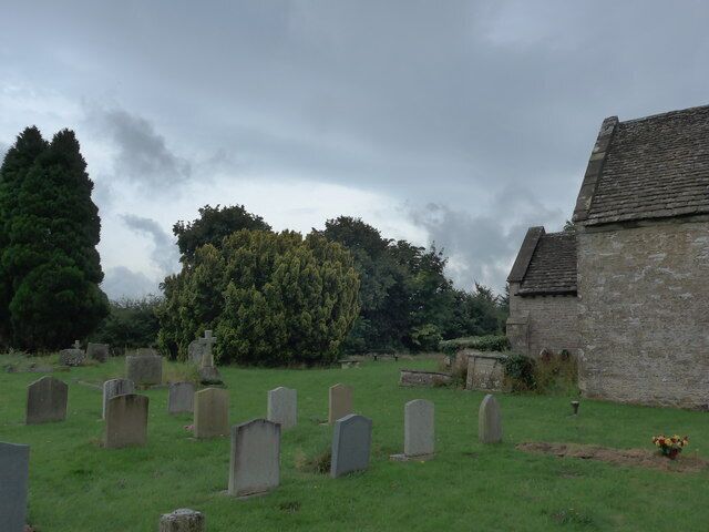 Holy Cross, Hankerton: churchyard (l)