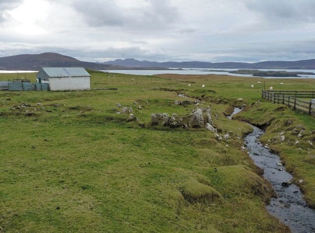 Burn at Halistra Flowing towards Loch Bay.