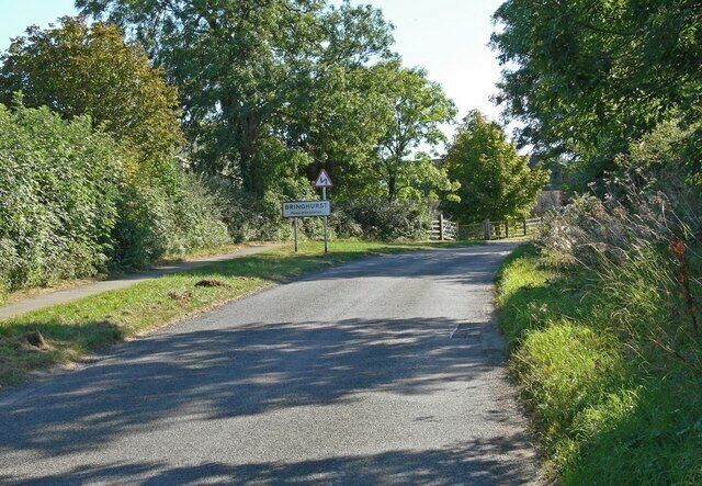 Approaching Bringhurst Entering the Leicestershire village from the north along Great Easton Road.