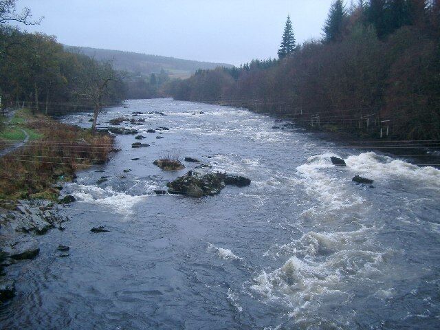 River Tay rapids at Grantully. This is a longer view of the rapids the 1st photo for this square covers. Taken at the end of November, so-one was foolish/brave enough to be on the river. Grantully, by the way, should not, traditionally, have a D in it, but the map-makers (as so often, certainly in Scotland) got it wrong and the mistake stuck.
