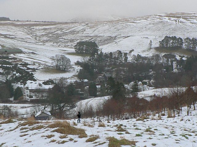 Tormaukin from above Bankfoot. This is a crop from 656939 showing Tormaukin on a cold wet winter's day. It had been sleeting all day, and the light was already starting to fade at 2:30pm.