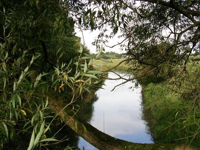 Glaze Brook. Looking north from Moss Lane bridge, Glazebury. SJ67599606.