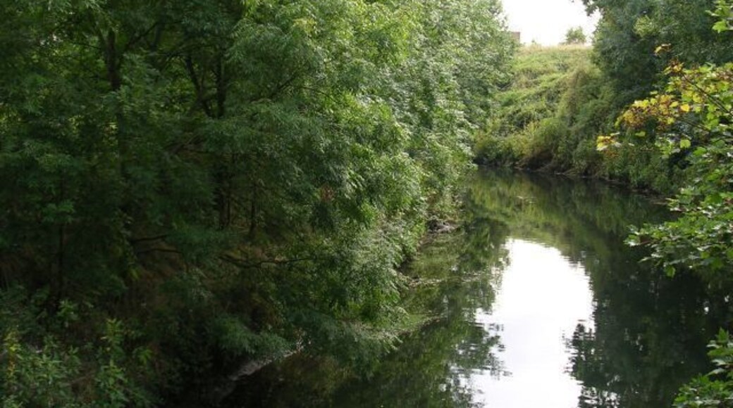 Glaze Brook. Looking downstream from Moss Lane Bridge, Glazebury. SJ67609606.