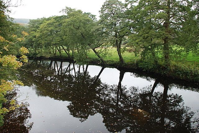 River Derwent from Froggatt bridge The river is wide and slow at this point.