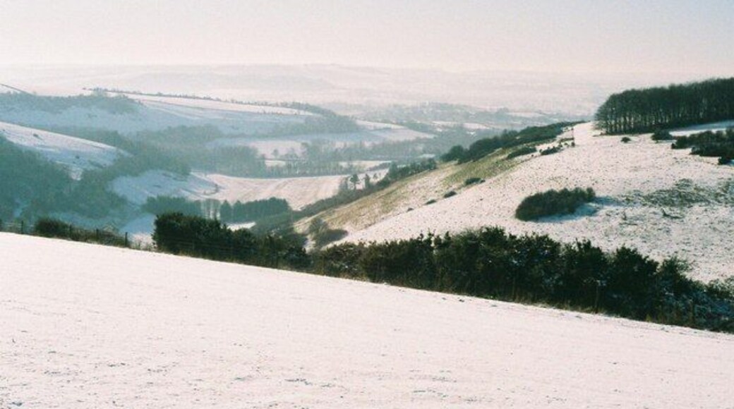 Contrasting views down Longcombe Bottom (3). Snowy view towards Fontmell Magna, taken from the lay-by between the two airfield turnings. See also 455027, 455031, 527570 and 1142734.