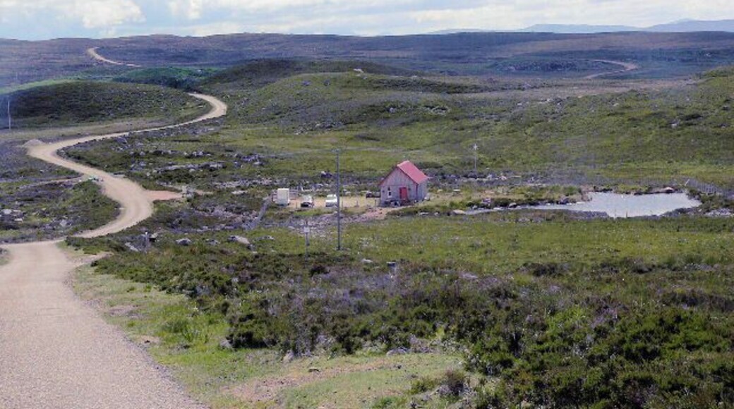 Winding road approaching Reaulay