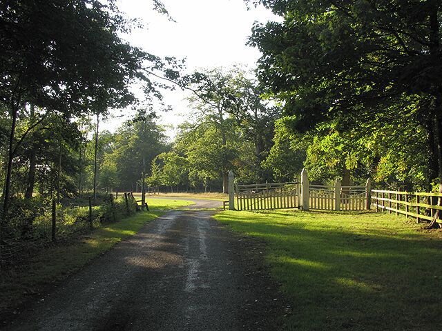 Footpath and Entrance to Hamstead Park. This footpath and entrance to Hamstead Park is in the north eastern section of the square.