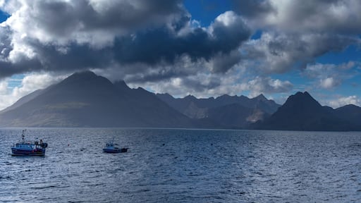 Looking towards sgurr Alasdair from Elgol, it's a really steep road down to the car park but the view across the water is worth the strain on the gearbox and clutch