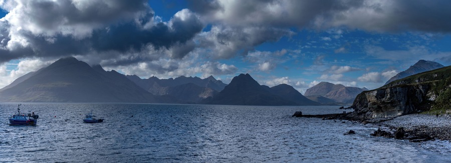 Looking towards sgurr Alasdair from Elgol, it's a really steep road down to the car park but the view across the water is worth the strain on the gearbox and clutch