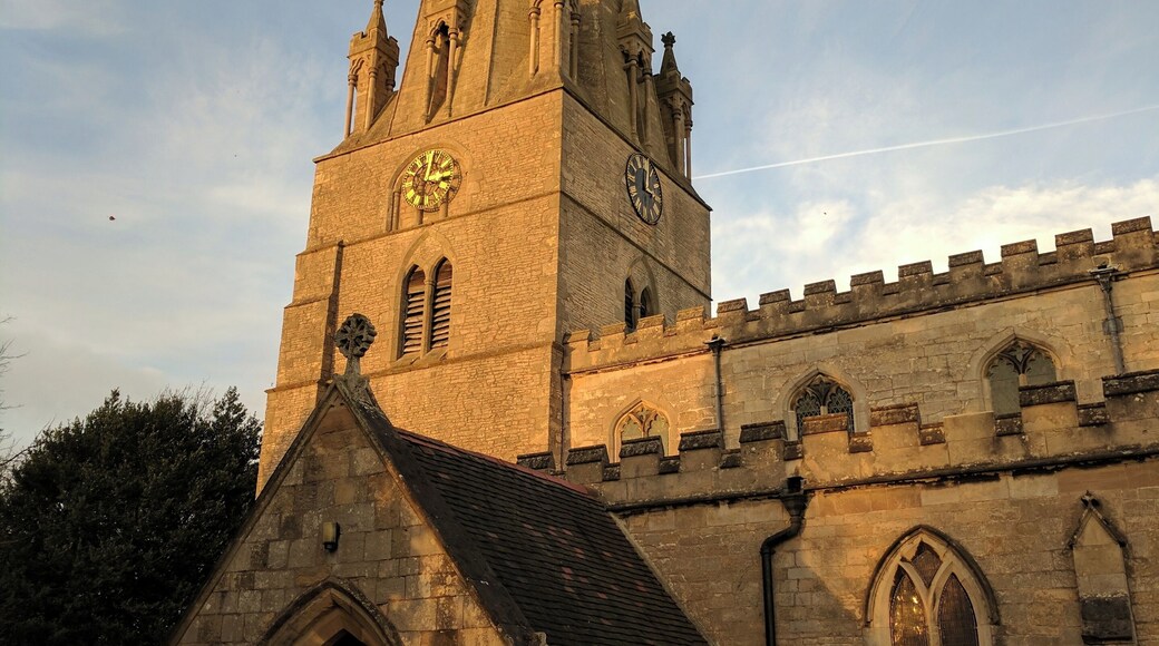 St Mary's Church, Church Street, Edwinstowe Wikidata has entry Q15979414 with data related to this item.