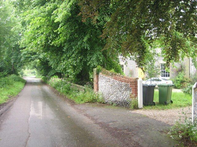 Edingthorpe Looking west along Rectory Road Edingthorpe