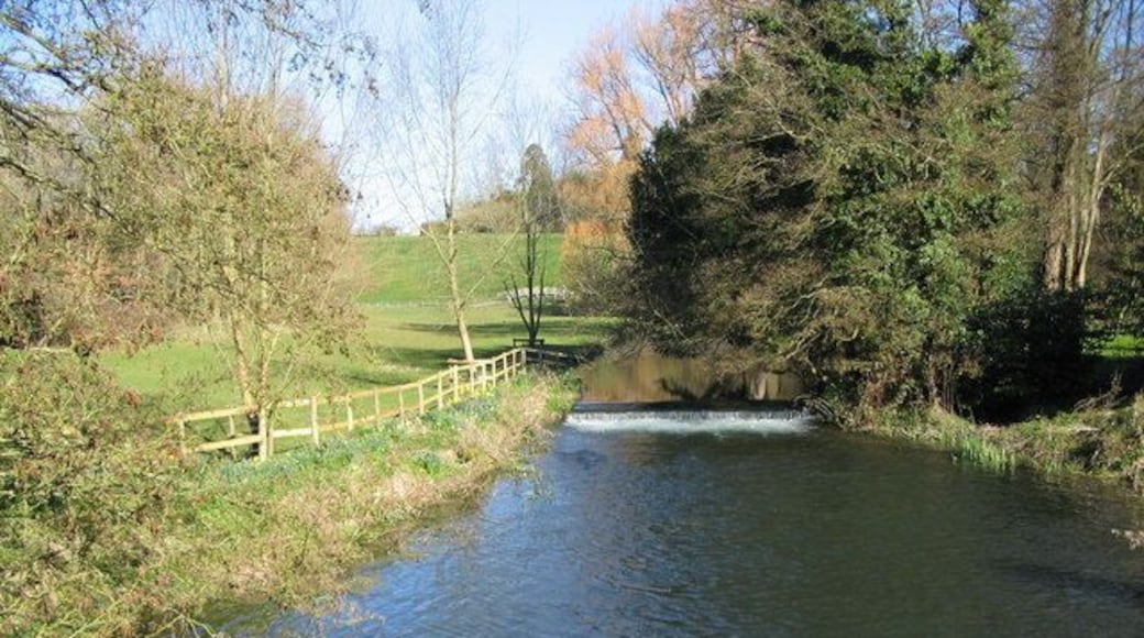 Weir here A view looking north-northwest towards a weir on the Sherston branch of the River Avon at Easton Grey.