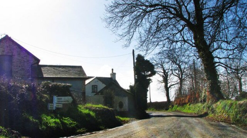 Lane End Farm Another of North Devons many farms, once the main industry in this part of the world.