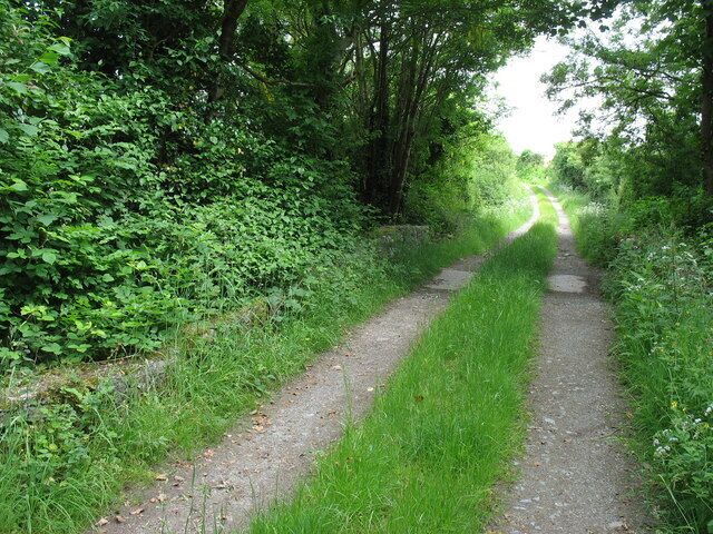 The eastern driveway at Pont Dinam