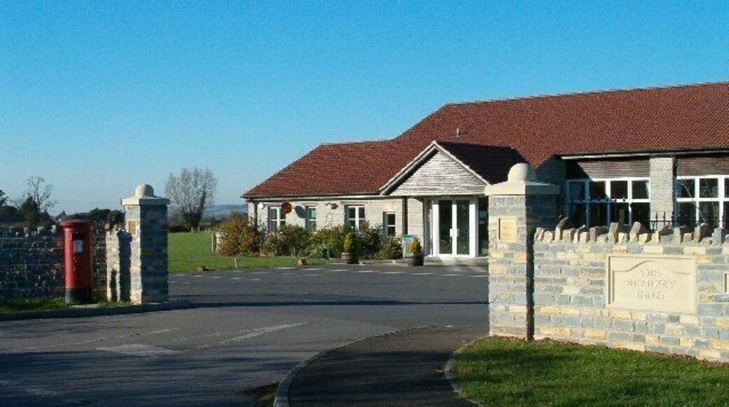 Meadway Hall, Compton Dundon