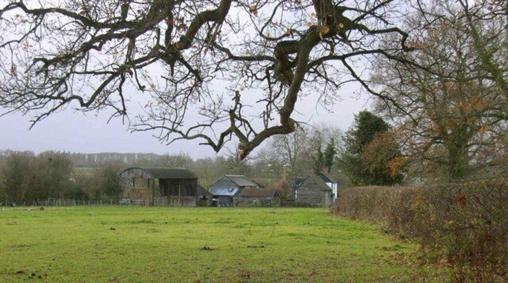 Little Dunwood Farm A collection of traditional Herefordshire farm buildings - still in use, but for horses, not farming.
