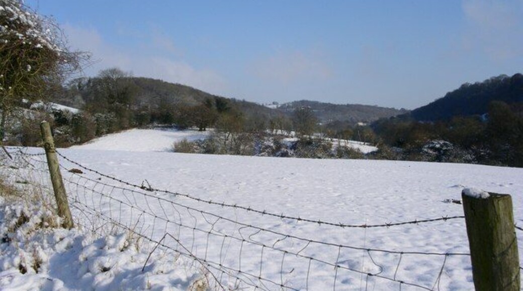Ozleworth Bottom seen from Hillmill lane
